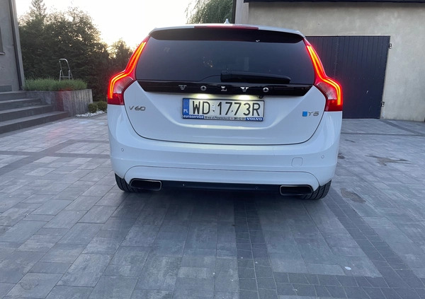 Volvo V60 cena 62000 przebieg: 146000, rok produkcji 2014 z Gubin małe 301